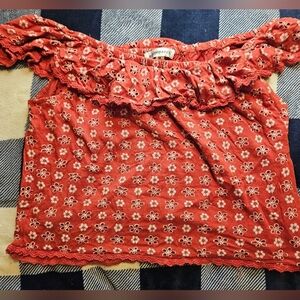 Roommates Junior Red & White Floral Off The Shoulder Short Sleeve Top Sz Medium